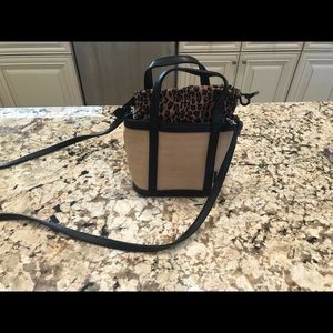 Crossbody purse